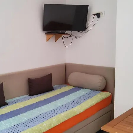 Appealing 8 Sleeps 3 Guests 公寓 斯普利特